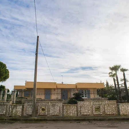 Willa Rossella Taviano (Lecce)